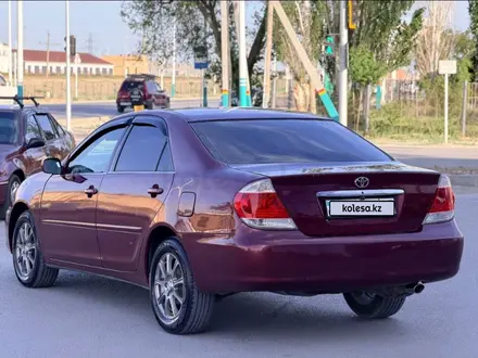 Toyota Camry 2006 года за 4 500 000 тг. в Актобе – фото 4