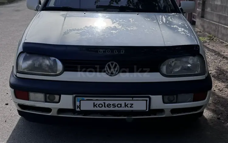 Volkswagen Golf 1994 годаүшін2 100 000 тг. в Алматы