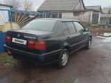 Volkswagen Vento 1992 года за 1 300 000 тг. в Караганда – фото 3