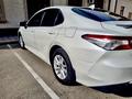 Toyota Camry 2019 года за 11 500 000 тг. в Тараз – фото 3