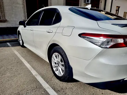 Toyota Camry 2019 года за 11 500 000 тг. в Тараз – фото 3