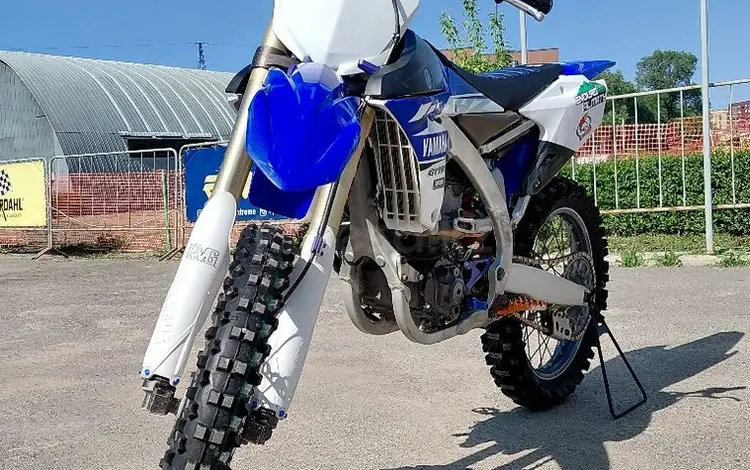 Yamaha  YZ250F 2015 годаүшін3 000 000 тг. в Алматы