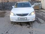 Toyota Camry 2004 годаүшін5 500 000 тг. в Шардара – фото 2