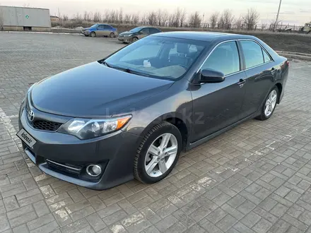 Toyota Camry 2014 года за 6 200 000 тг. в Актобе