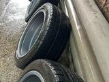 Шины Bridgestone с родными дисками за 250 000 тг. в Алматы – фото 5