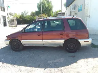 Mitsubishi Space Wagon