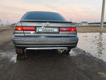 Toyota Camry 1998 года за 2 900 000 тг. в Кокшетау – фото 4