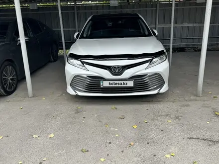 Toyota Camry 2019 года за 15 000 000 тг. в Алматы – фото 35