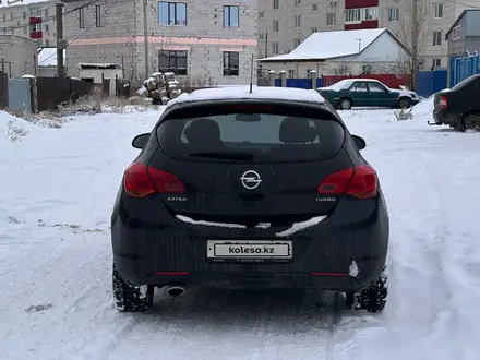 Opel Astra 2011 года за 2 500 000 тг. в Уральск – фото 6