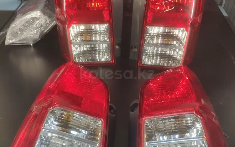 Задние фонари Nissan Pathfinder за 25 000 тг. в Астана