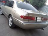 Toyota Camry 2000 годаүшін3 300 000 тг. в Алматы – фото 2