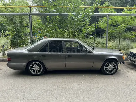 Mercedes-Benz E 280 1994 года за 1 500 000 тг. в Шымкент – фото 3