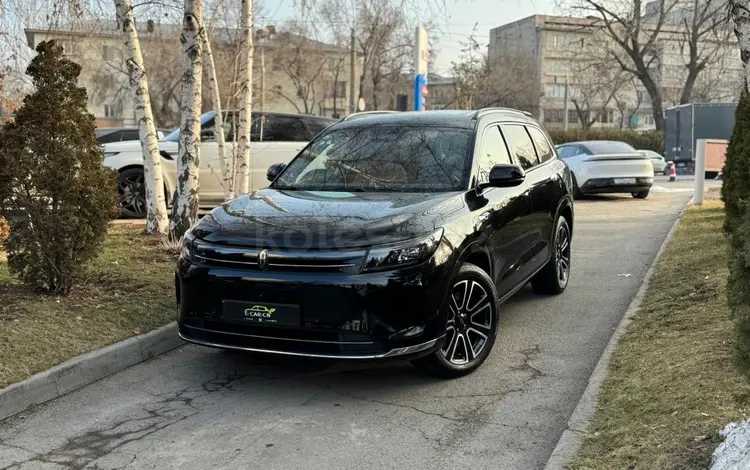 AITO M7 Ultra 4WD 5s 2025 года за 19 990 000 тг. в Алматы