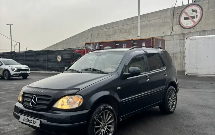 Mercedes-Benz ML 320 2000 годаfor4 300 000 тг. в Алматы