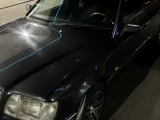 Mercedes-Benz E 280