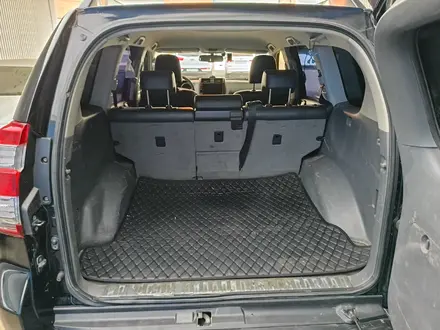 Toyota Land Cruiser Prado 2012 года за 13 140 750 тг. в Актобе – фото 9