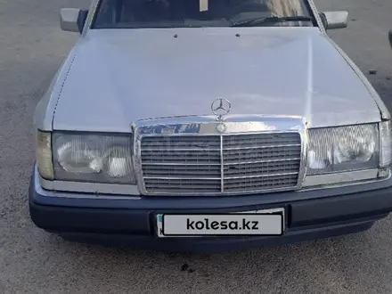 Mercedes-Benz E 230 1992 года за 1 600 000 тг. в Шымкент