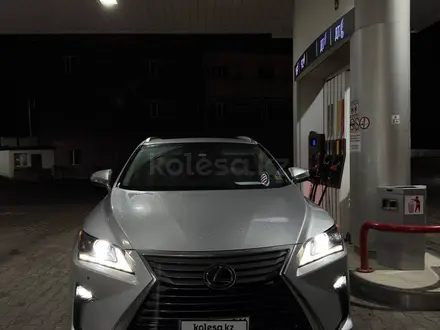 Lexus RX 350 2017 года за 14 400 000 тг. в Уральск – фото 4