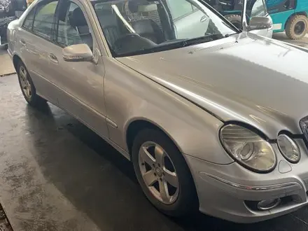 Капот Mercedes w211 рест (и до рест) за 60 000 тг. в Шымкент – фото 6