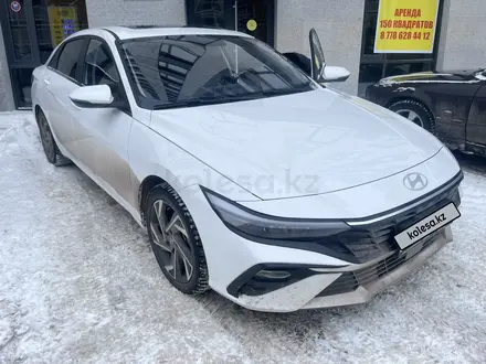 Hyundai Elantra 2024 года за 9 500 000 тг. в Астана