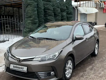 Toyota Corolla 2018 года за 9 500 000 тг. в Павлодар