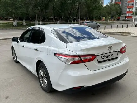 Toyota Camry 2020 года за 15 000 000 тг. в Астана – фото 4