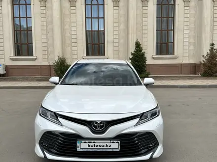 Toyota Camry 2020 года за 15 000 000 тг. в Астана