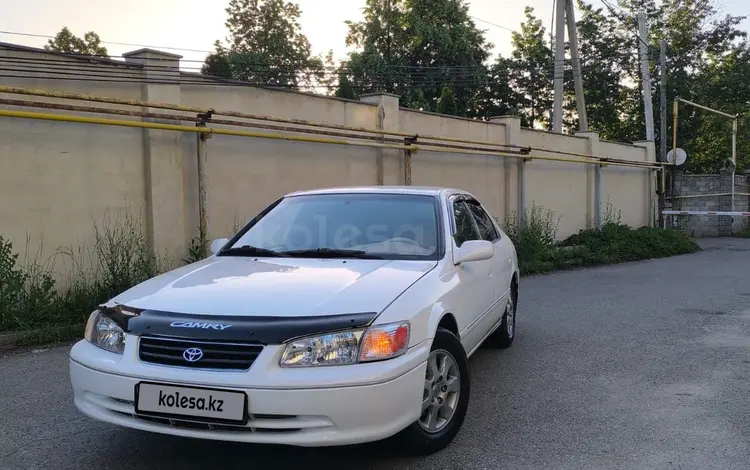 Toyota Camry 2000 годаүшін2 700 000 тг. в Алматы