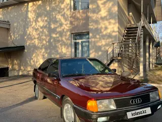 Audi 100