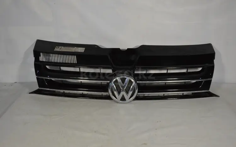 Решетка радиатора Volkswagen Transporter Multivan T5 Caravelle за 130 000 тг. в Караганда