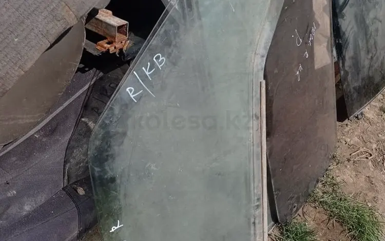 Стекла передние за 10 000 тг. в Алматы