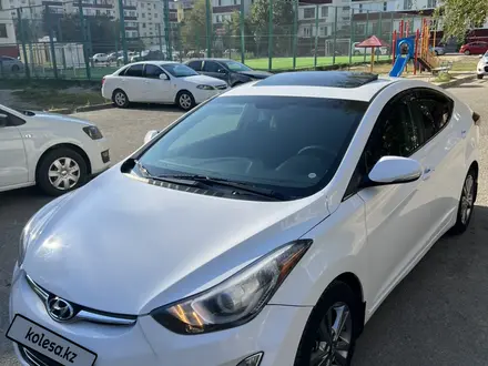 Hyundai Elantra 2015 года за 6 800 000 тг. в Атырау – фото 2