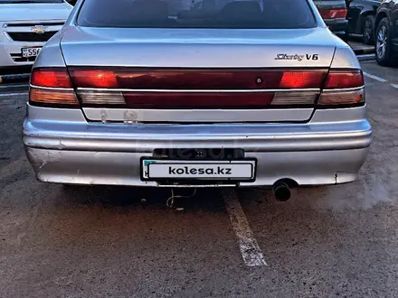 Nissan Cefiro 1995 года за 1 500 000 тг. в Атырау – фото 2