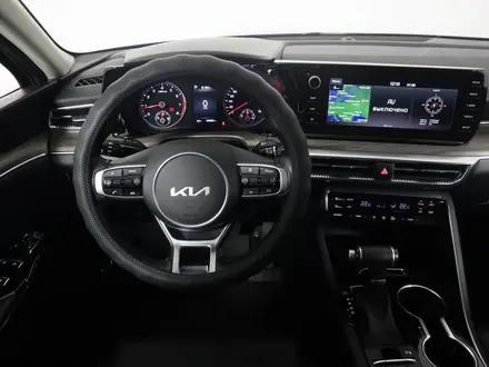 Kia K5 2022 года за 11 580 000 тг. в Астана – фото 17