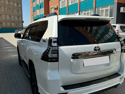 Toyota Land Cruiser Prado 2021 года за 35 000 000 тг. в Актобе – фото 2