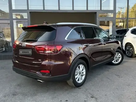 Kia Sorento 2018 года за 12 200 000 тг. в Шымкент – фото 4