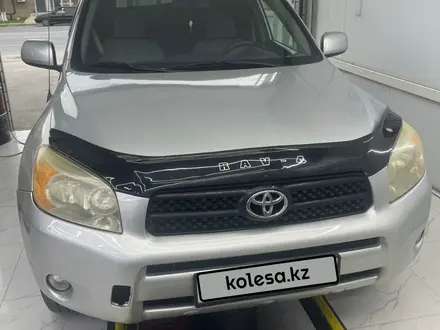 Toyota RAV4 2006 года за 6 200 000 тг. в Шымкент