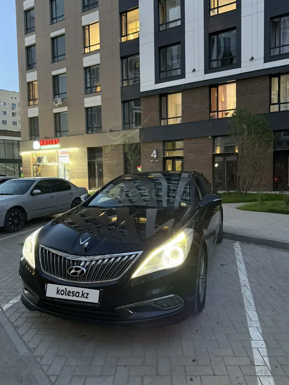 Hyundai Grandeur, 2015