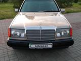 Mercedes-Benz E 230 1989 года за 2 900 000 тг. в Талдыкорган – фото 3