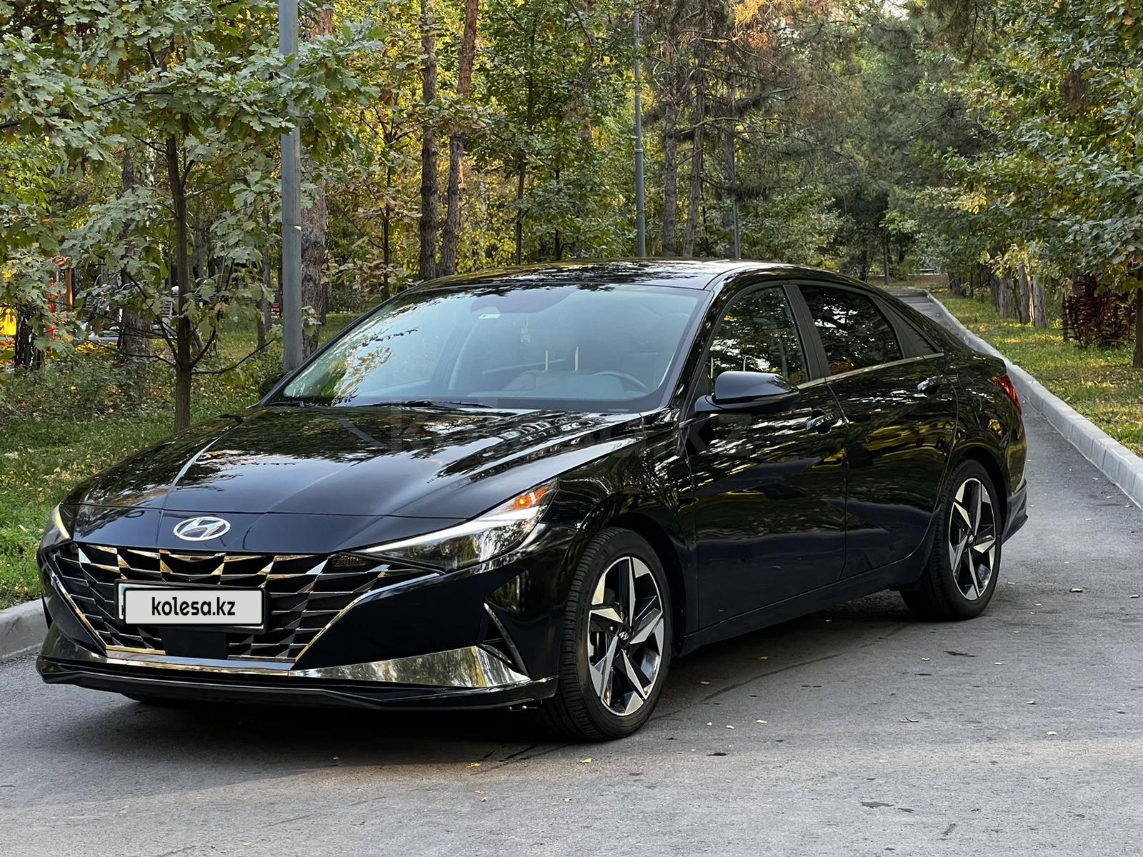 Hyundai Elantra 2021 г.