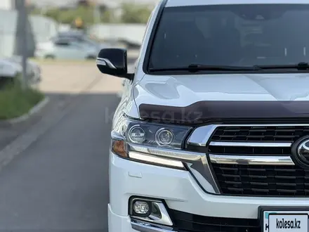 Toyota Land Cruiser 2021 года за 48 000 000 тг. в Алматы – фото 10