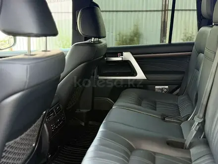 Toyota Land Cruiser 2021 года за 48 000 000 тг. в Алматы – фото 20