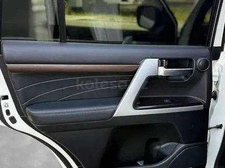Toyota Land Cruiser 2021 года за 48 000 000 тг. в Алматы – фото 21