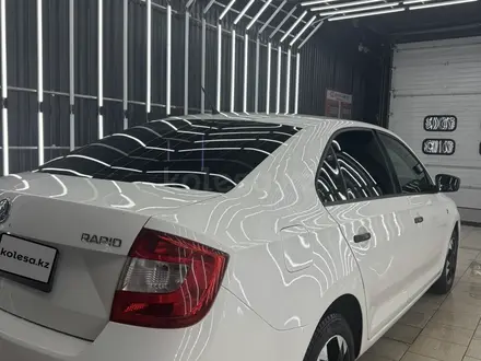 Skoda Rapid 2014 года за 3 500 000 тг. в Караганда – фото 5