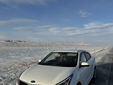 Kia Rio 2020 года за 7 700 000 тг. в Астана