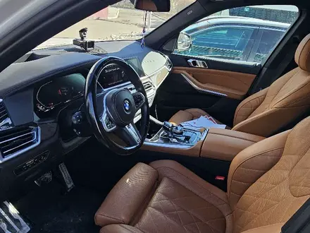 BMW X5 2022 года за 41 000 000 тг. в Атырау – фото 5