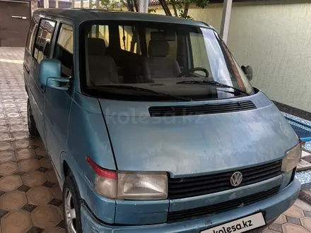 Volkswagen Multivan 1994 года за 1 800 000 тг. в Шымкент