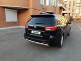 Kia Carnival 2015 года за 14 000 000 тг. в Павлодар – фото 4