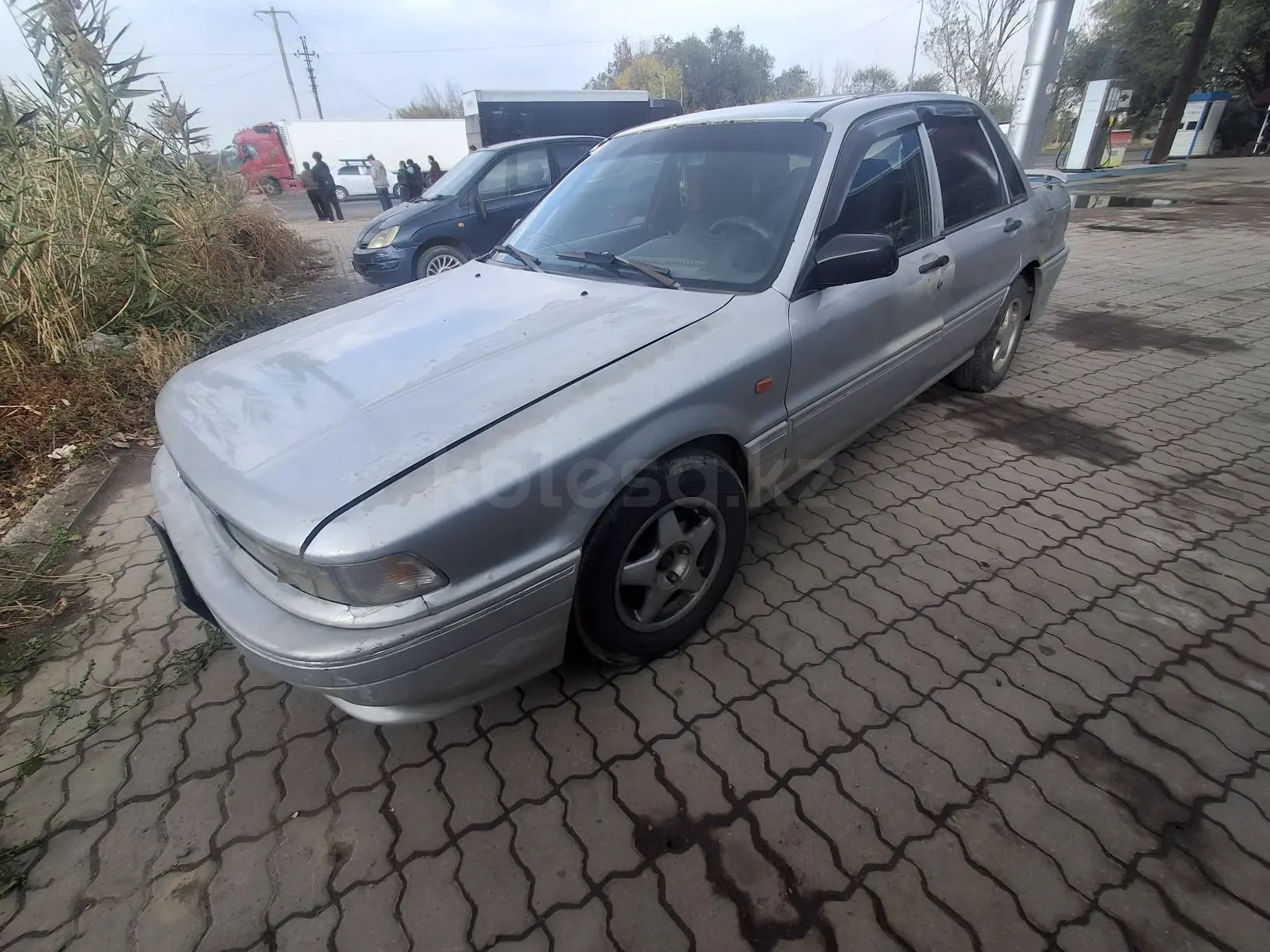 Mitsubishi Galant, 1993