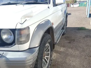 Mitsubishi Pajero, 1993